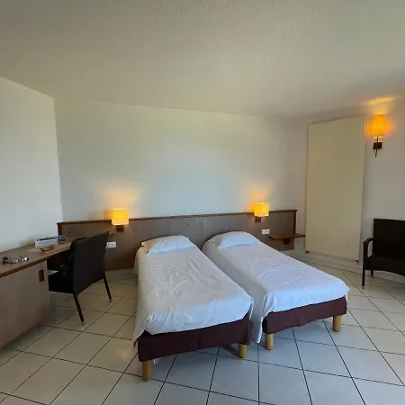 Le Village Des Isles * Taglio-Isolaccio