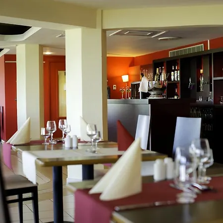 Le Village Des Isles