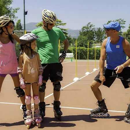 Le Village Des Isles