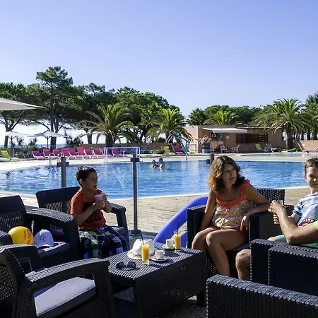 Le Village Des Isles منتزه العطل
