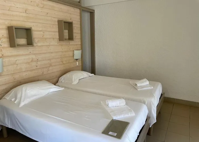 Le Village Des Isles