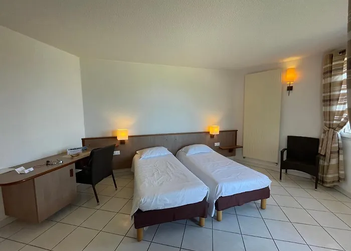 Le Village Des Isles * Taglio-Isolaccio